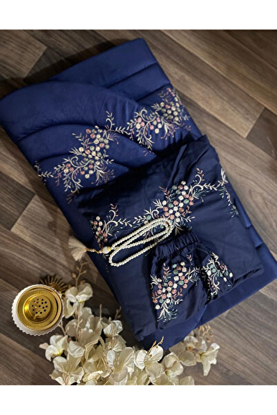 Gerenic طقم صلاة مطرز يتكون من سجادة وشرشف صلاة.