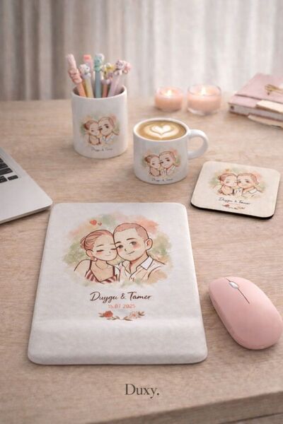 Duxy Kişiye Özel İsimli ve Tarihli Romantik Hediye Seti – Mouse Pad, Kupa, Ka...