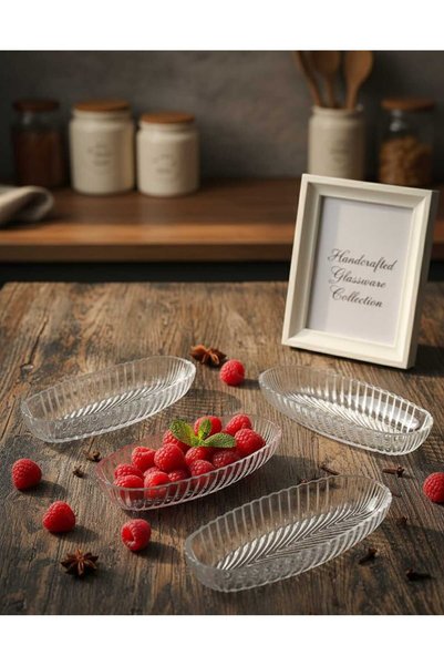 Veyla Style Acrylic Transparent 4-Piece Kayak Plate, Snack and Presentation Tray 19 X 8 X 2.5 cm''Not Glass''