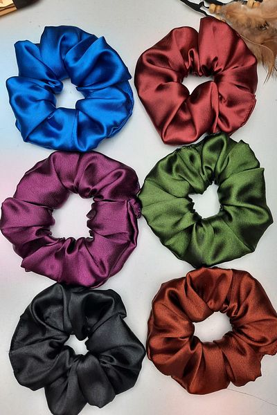 QNİAY Set de 6 bucăți de elastic pentru păr din satin de calitate, accesoriu pentru bluză pentru rochie de seară, set de catarame din cauciuc de culoare pastel