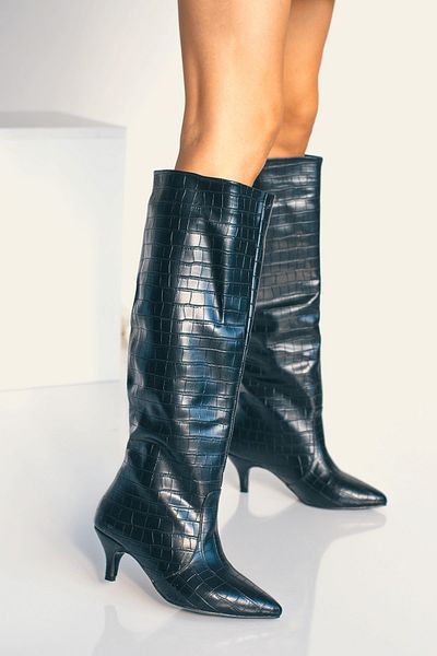 SHOEBELLAS Усукани черни змийски шарки дамски ботуши на ток