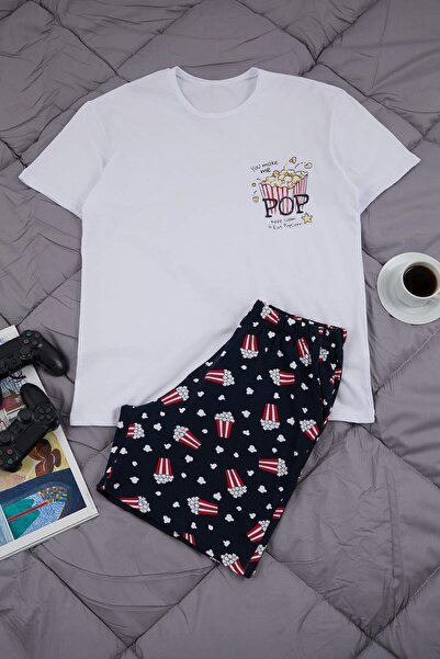 Trendyol Collection Weißes Regular-Fit-Pyjama-Set aus Baumwolle mit Popcorn-P...
