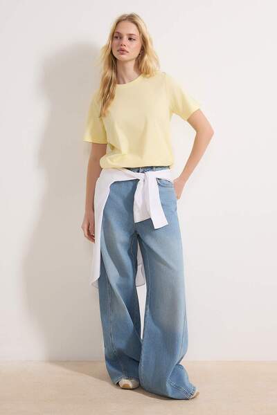 Trendyol Collection Light Yellow 100% Cotton Basic Crew Neck Knitted T-Shirt ...