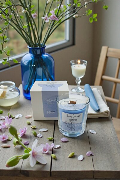 Tiem Concept Lilyum Kokulu Ahşap Fitilli %100 Soya Mum - Şeffaf Bardak Mavi R...