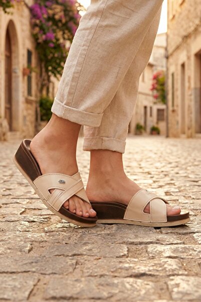 GEZER شبشب نسائي يومي صيفي بكعب عالٍ من الجلد الصناعي