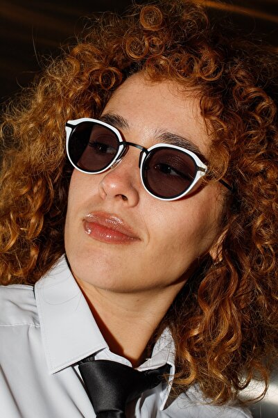 TomyHelf نظارات شمسية نسائية بإطار أسود وأبيض محمية من الأشعة فوق البنفسجية 4...