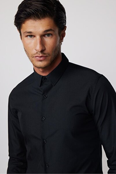 Tudors Černá pánská košile Slim Fit s dlouhým rukávem z bavlny se snadným žeh...