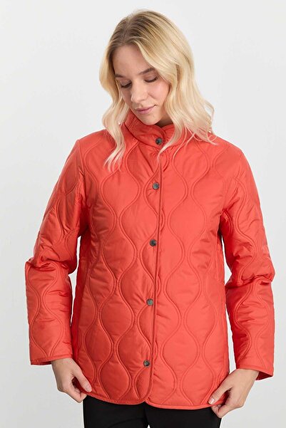 Selen Giyim Dik Yaka Önü Çıtçıtlı Soğan Kapitone Mont / KİREMİT