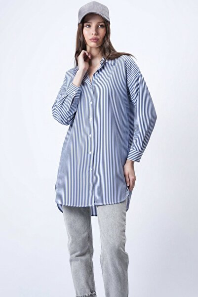 VAGGON Oval Cut Striped Oversize Shirt