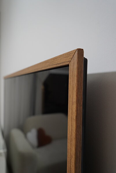 Store Tablo Görünümlü Televizyon Çerçevesi