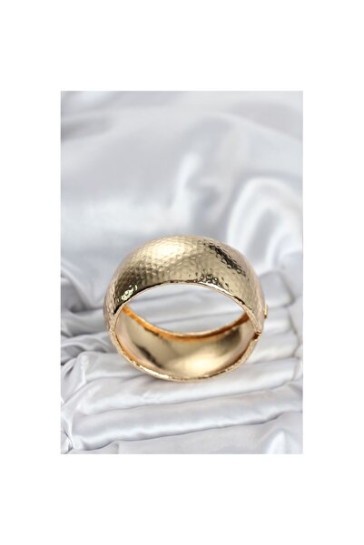 Skygo Brass Gold Color Curved Vintage Women's Bracelet - Tj-Bb8067