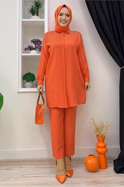 TRENDTESETTÜR KADIN TURUNCU (ORANJ) TAŞ BASKILI DÜĞMELİ PANTOLONLU TAKIM T 0348