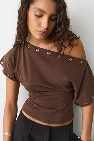Madmext Brown Off Shoulder Metal Detailed Women's Blouse Mg2671