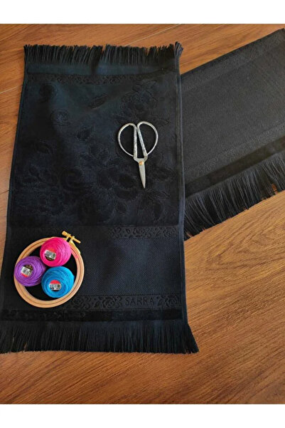 mihriban Σετ 2 Κεντημένες βελούδινες πετσέτες με κρόσσια και κοριτσάκι