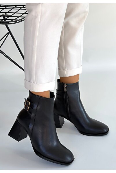 Kanonik Education Kanda Black Leather Heeled Boots