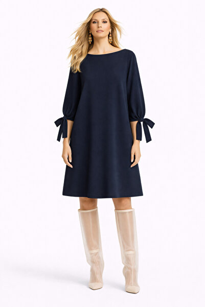 MERT ERKAN Kol Ağzı Bağlama Detaylı Soft Lacivert Midi Krep Elbise