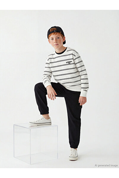 LC Waikiki بنطلون جوجر للأولاد من بيك للموسم الجديد بقصة عادية