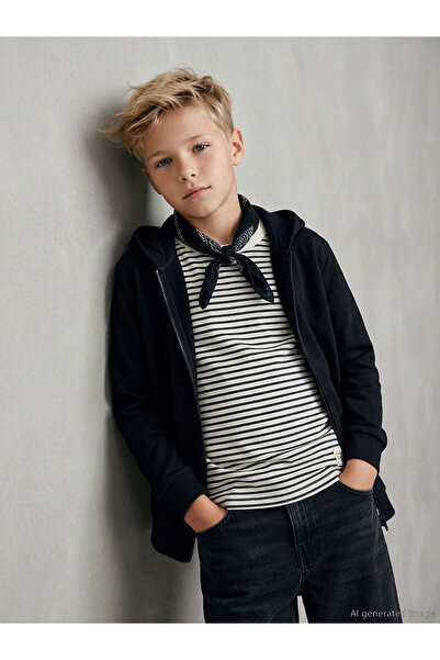 LC Waikiki سويت شيرت بسحاب للأولاد بغطاء رأس أسود