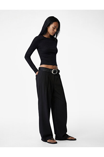 Koton Μπλουζάκι με μακριά μανίκια και λαιμόκοψη ποδηλάτου από βισκόζη με ραβδ...