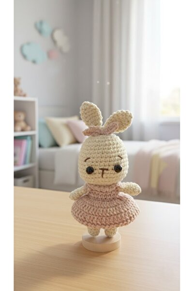 Renklere Dokunarak Amigurumi Minik Tavşan - Kız