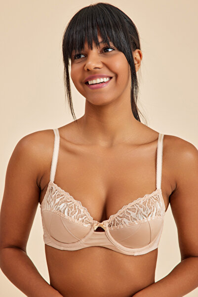 Amarelle Emma Ten Lacy Shaping / Sculpting Bra- Half Cup Underwire and Non-Pa...