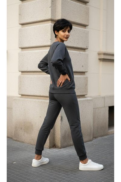 Hamera Unisex Crew Neck Oversized Printed Sweatshirt