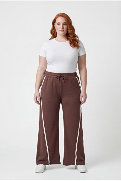 Ebsumu بنطلون رياضي نسائي مقاس كبير ذو تصميم مريح للغاية وخطوط بنية اللون