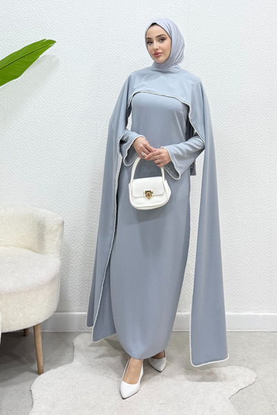 Tesettür Diyarı فستان سهرة من الكريب اللؤلؤي مع عباءة من مايرز - فضي