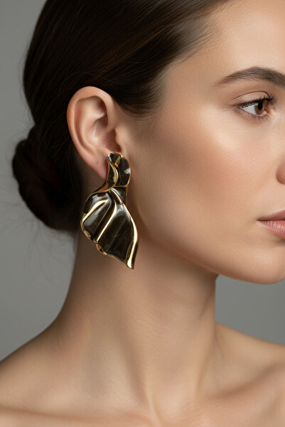 BHR AKSESUAR Gold Light Brown Enamel Twist Earrings (5.7 cm)