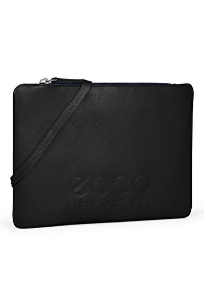 Ecco Upcycled Pouch