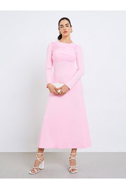 Styli Solid Center Front Gathered Party Midi Dress