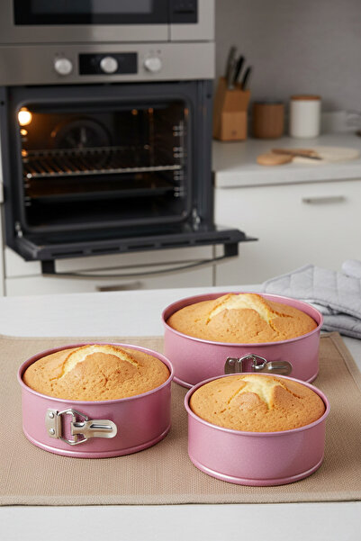 Penguen قالب كيك ملون مكون من 3 قطع باللون الوردي