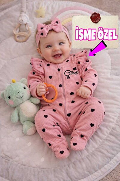 BY TUNA DESİGN Lina İsimli Kız Bebek Tulum Takımı – Kalp Desenli, Saç Bandı H...