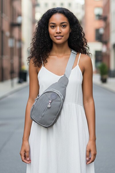 Glowfit Shine Your Shape Gri Çok Bölmeli Suya Dayanıklı Krinkıl Kumaş Omuz ve...