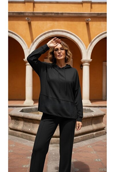 Moda Banuş cu glugă Set de trening negru din țesătură modală cu cu fantă țevi...