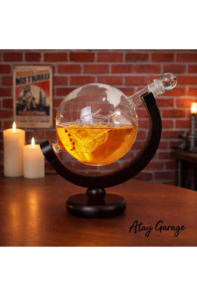 Atay Garage Dekoratif Cam Küre Viski Karafı Ahşap Standlı Beyaz Kapaklı Sunum...