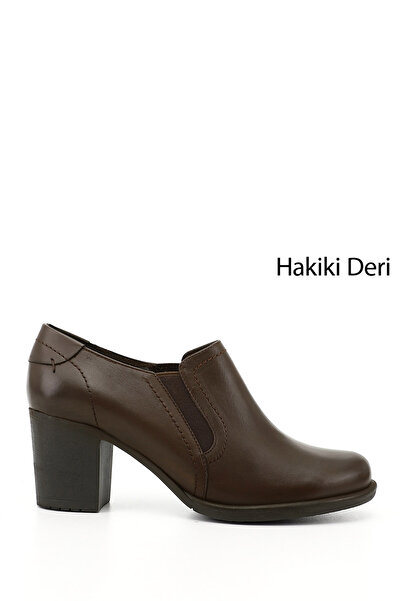 GÖNDERİ(R) Kadın Kahve Antik Orta Kalın Topuklu Hakiki Deri Ayakkabı