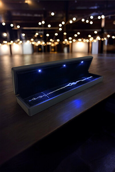 ADA LİFE GÜMÜŞ 925 Ayar Gümüş Üç Taş Rodyum Baget Gümüş Bileklik(IŞIKLI KUTULU)