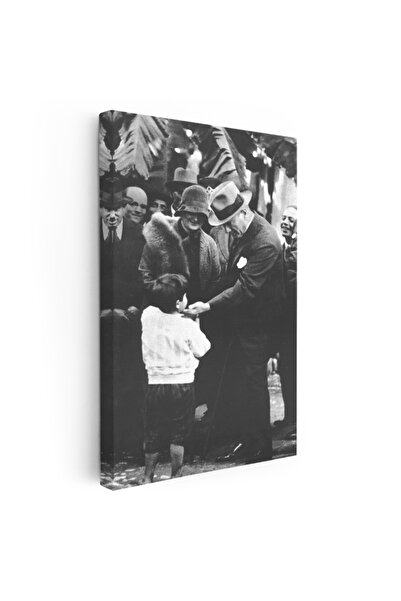 Tablofest Dikey Kanvas Tablo Atatürk Çocukla Samimi Sohbet Atatürk Tablosu Ev...