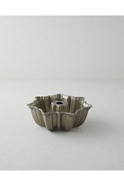 English Home قالب كيك دائري فاخر من باتيسيري كلارا مقاس 24.5 سم لون شامبانيا