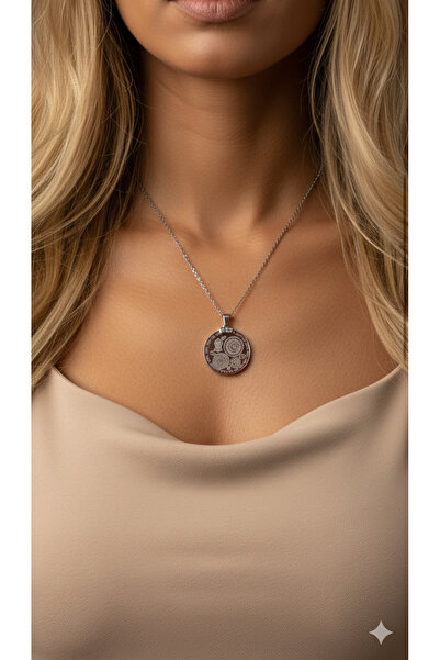 İNN JEWELLERY قلادة من الفولاذ المقاوم للصدأ ومضادة للحساسية مع شكل صلاة الشك...