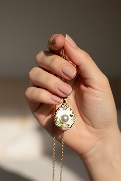 Pisidesa سلسلة قلادات لؤلؤية بإطار عتيق - مطلية بالذهب، مناسبة للمناسبات الخا...