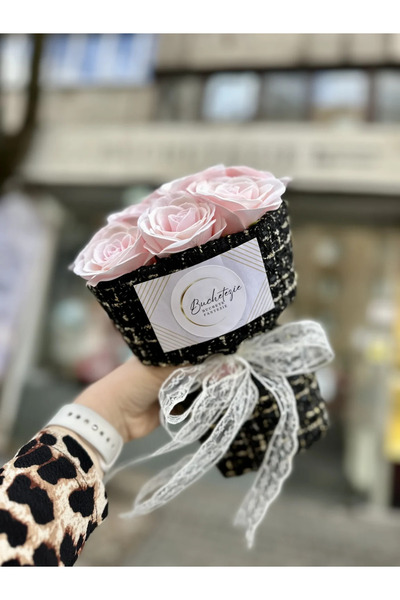 Buchetezie Buchet Cadou Femei Buchet Miss Pretty cu Trandafiri de Săpun