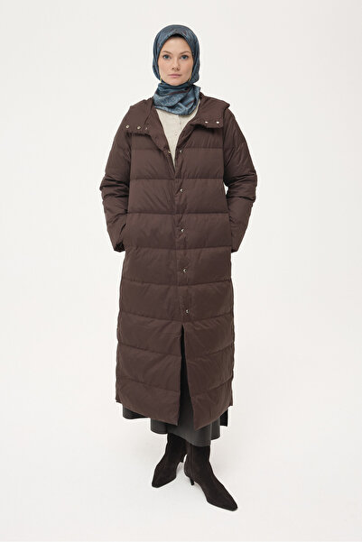 Tuğba Gizli Kapama Detaylı Kaz Tüyü Manto - Kahve