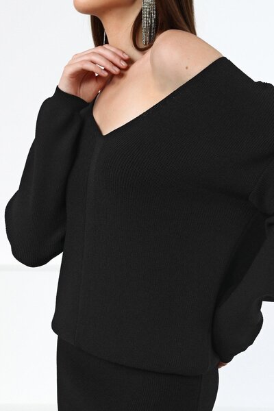 Ferraro Black V-Neck Viscose Women's Knitwear Sweater