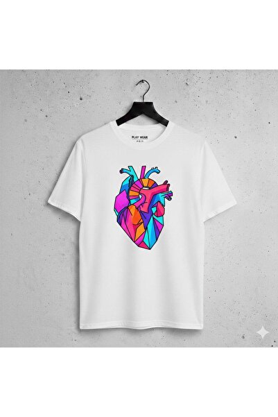 playwear تيشيرت مطبوع بتصميم قلب ملون كبير الحجم للجنسين من PLAY WEAR