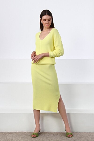 Ferraro Yellow Midi Length Viscose Women's Knitwear Skirt with Side Slits