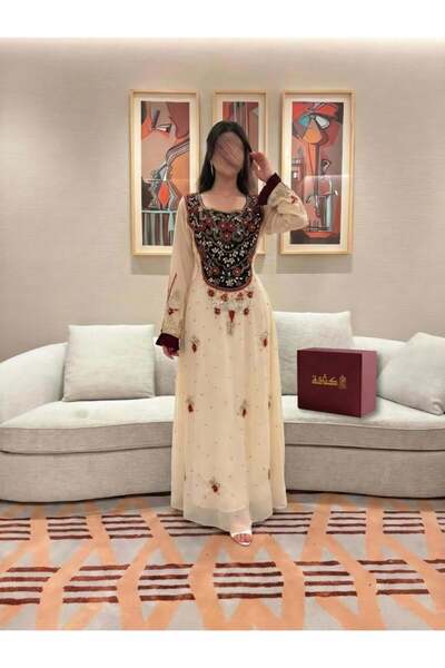 Genenic Elegant cream-colored jalabiya