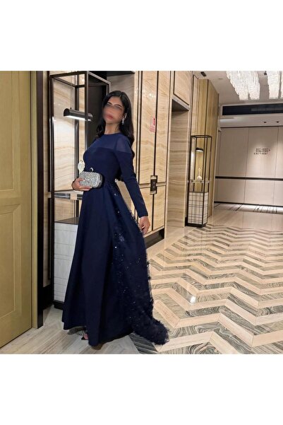 Genenic فستان كحلي ساتر