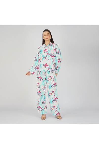 LINELLE White Base Neon Pink Blue Abstract Printed Coord Set
